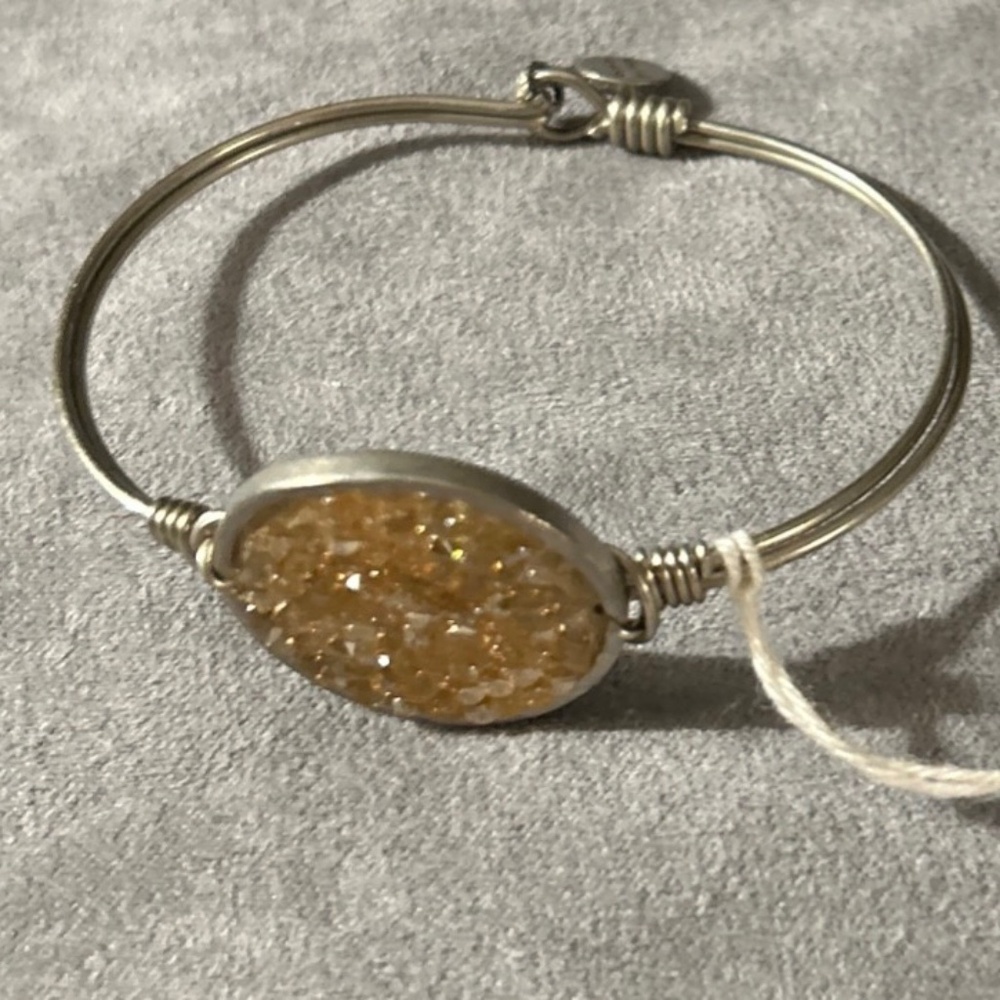 Vintage L & D Danni Born In the USA Crystal Medallion Bangle Bracelet